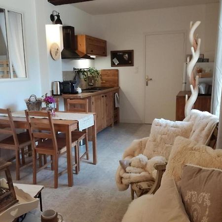 Manoir De La Guignardiere - Charme Et Douceur Chavagne Exteriér fotografie